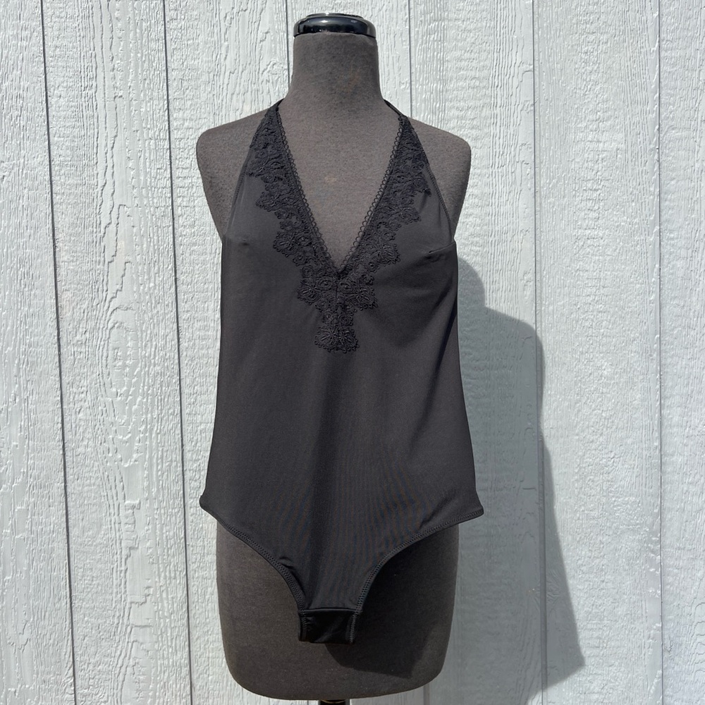 NWT H&M Halterneck Lace Trimmed One Piece Swimsuit in Black, 6